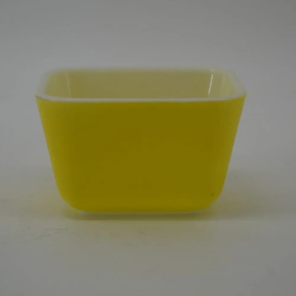 Vintage PYREX Refrigerator Dish Yellow 501 B Fridgie Cottage